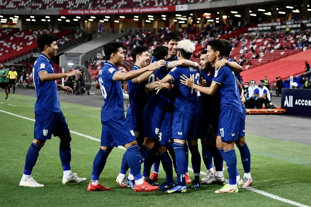 จบครึ่งแรก "ชนาธิป" ซัดเบิกร่องพาช้างศึกนำอิเหนา1-0 ศึกชิงแชมป์อาเซียน