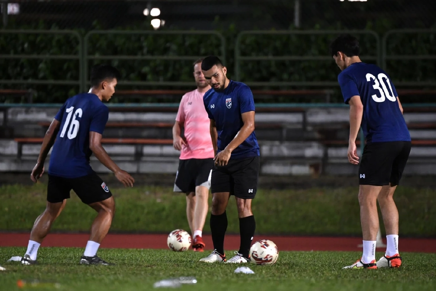 "ช้างศึก"เร่งแก้จังหวะจบสกอร์ "บดินทร์"เชื่อทำได้ดีกว่าเดิมแน่