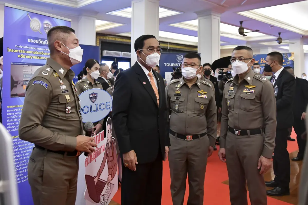 นายกฯ ประชุม ก.ตร. ส่งท้ายปี 64 เผยตัวเลขตำรวจถูกไล่ออกเกือบ 200 ราย