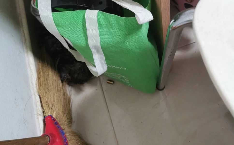 แฟนสาวช็อค!หนุ่มไรเดอร์ทำปืนลั่นใส่ตัวเองดับคาห้องพัก