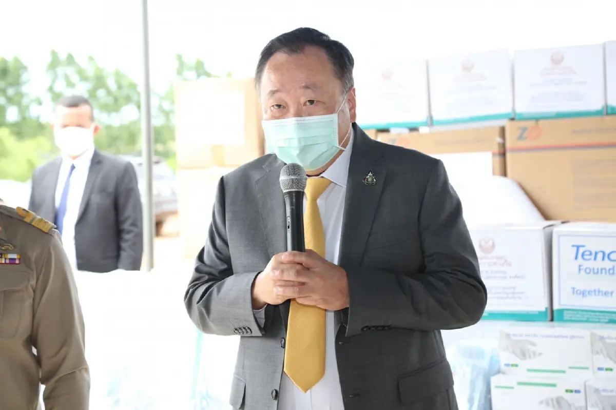 นายสุชาติ ตันเจริญ รองประธานสภาผู้แทนราษฎร