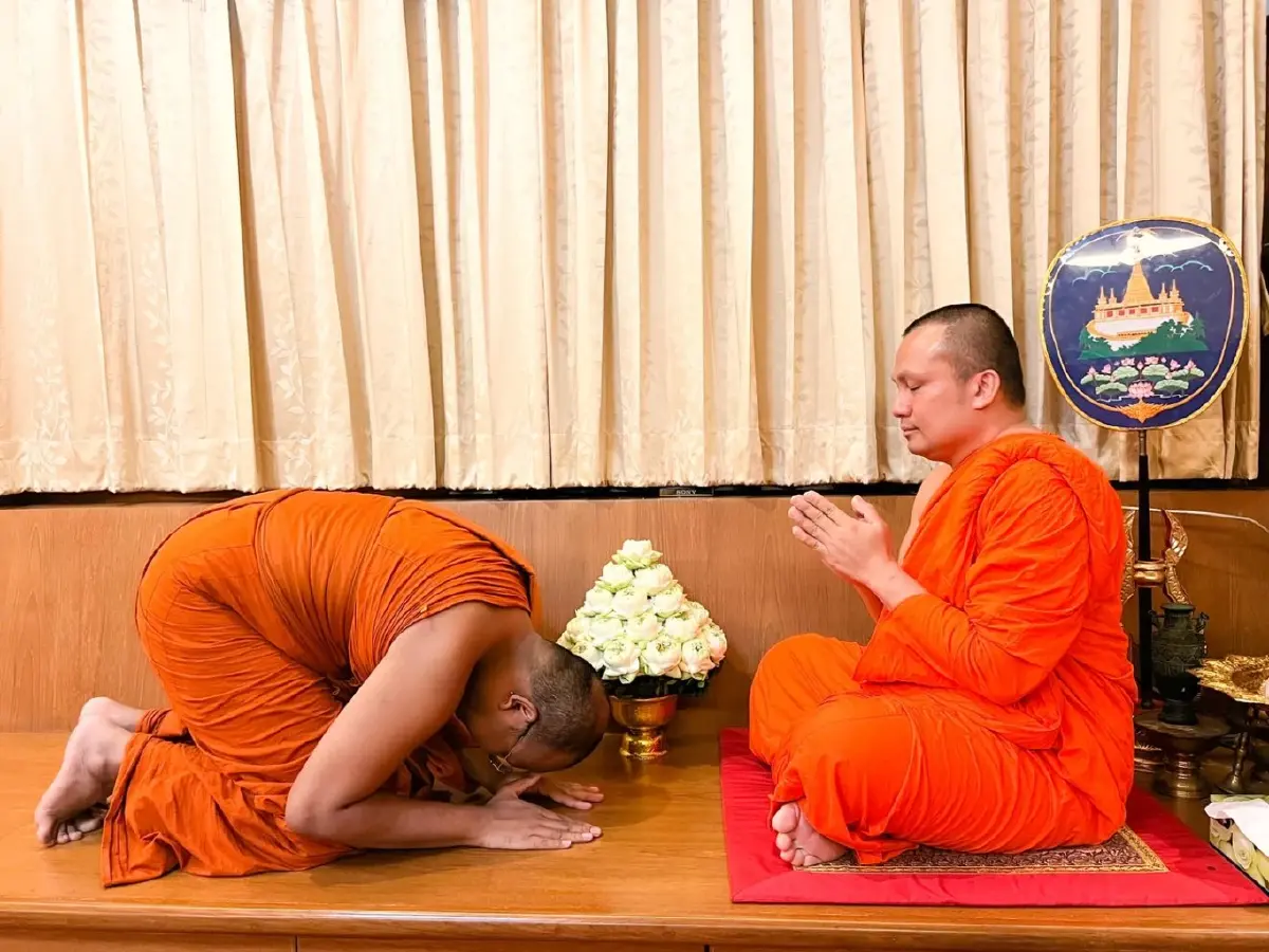 "ไพรวัลย์" โพสต์ภาพลาสิกขาถอดผ้าเหลืองแล้ว