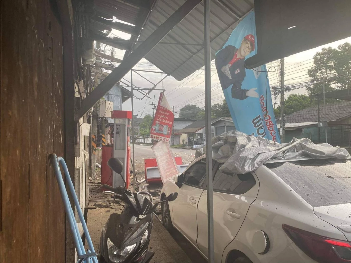 ตร. เร่งออกหมายจับคนร้ายวางระเบิดรือเสาะ โชคดี"พระสงฆ์-ทหาร"รอดหวุดหวิด