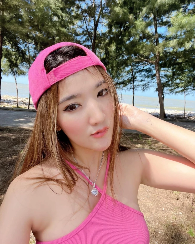 "เธอ รวรีย์" อดีตเมีย "ออย ธนา" เล่าปี 64 ชีวิตคู่ไม่ราบรื่น - เลี้ยงลูกคนเดียว