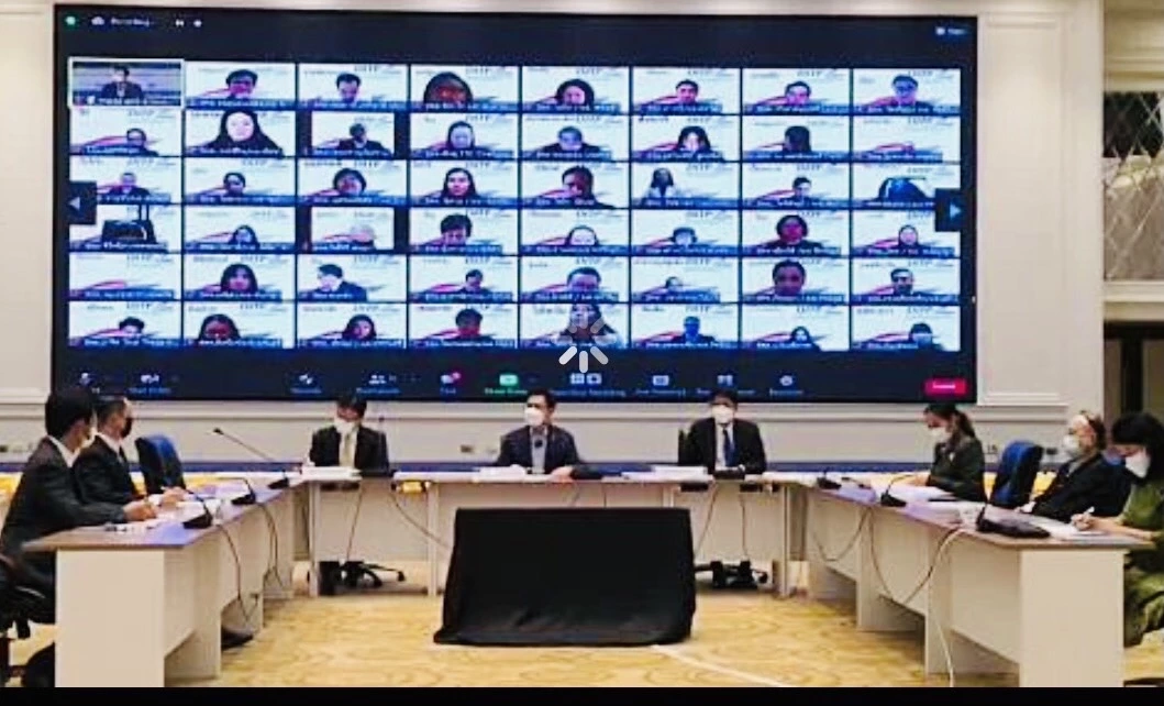 จุรินทร์ สั่งทูตพาณิชย์ จับตาสถานการณ์ "โอมิครอน" ป้องกันผลกระทบส่งออกไทย