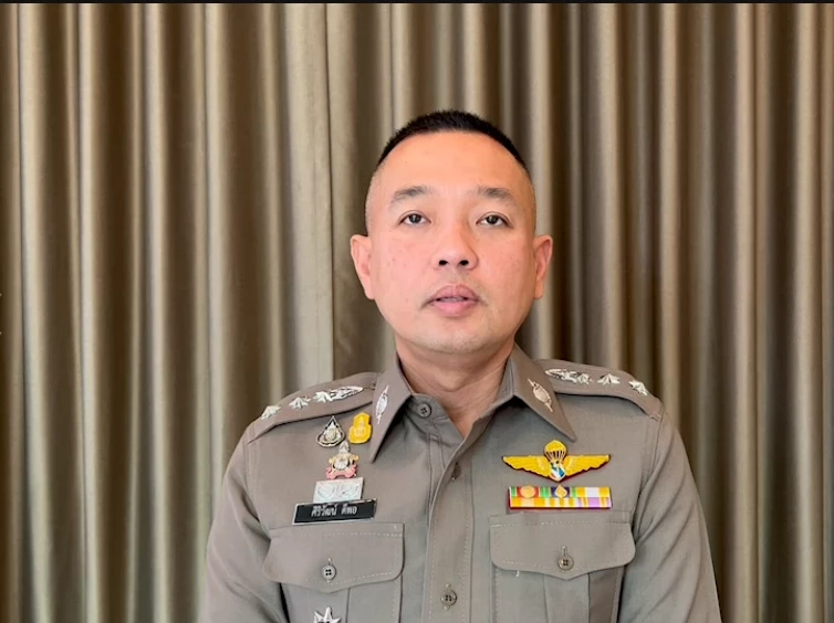พ.ต.อ.ศิริวัฒน์ ดีพอ รอง ผบก.ปอท. ในฐานะรองโฆษกสำนักงานตำรวจแห่งชาติ