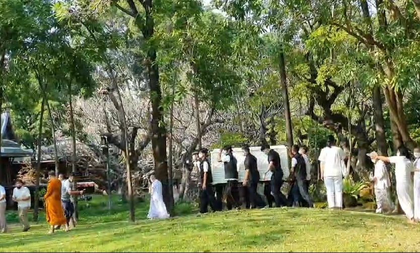 เสถียรธรรมสถานทำพิธีเคลื่อนกายสรีระสังขาร "แม่ชีศันสนีย์"