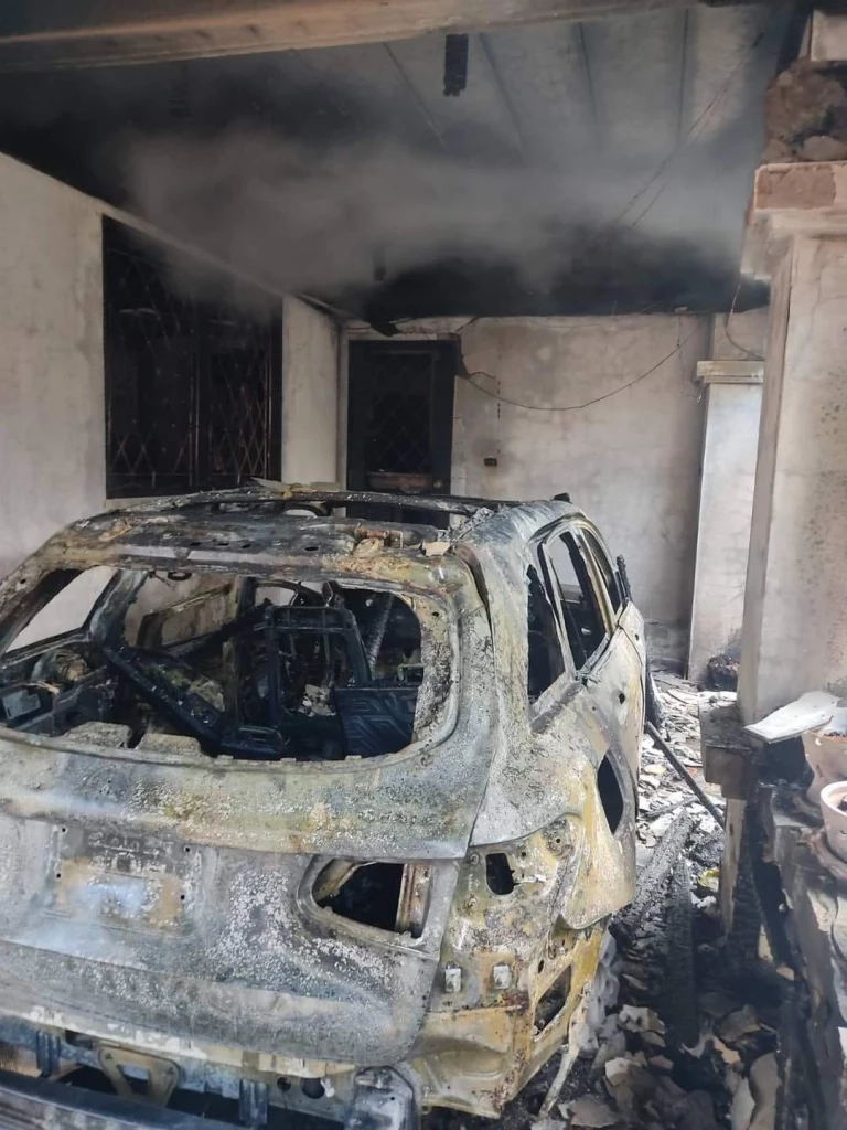 สาวโพสต์ขอความเป็นธรรม ซื้อเบนซ์ใหม่ขับน้อยจอดในบ้านแต่ไฟไหม้ปริศนา