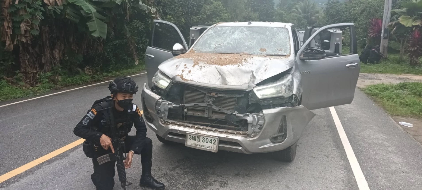 ดักบึ้ม! รายวันขบวนรถทหารพราน รถกระบะพังยับ