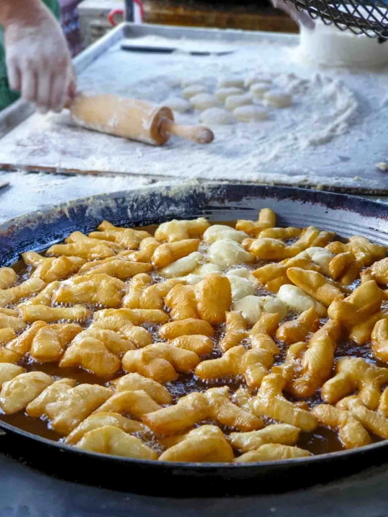 ปาท่องโก๋แม่ปราณี