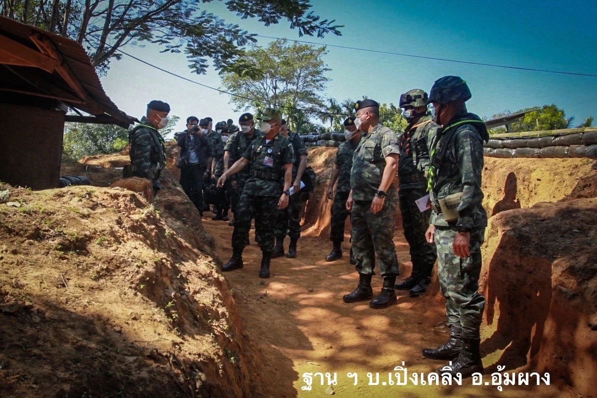 ผบ.ทบ.ลงพื้นที่ชายแดน จ.ตาก ให้กำลังใจกำลังพล