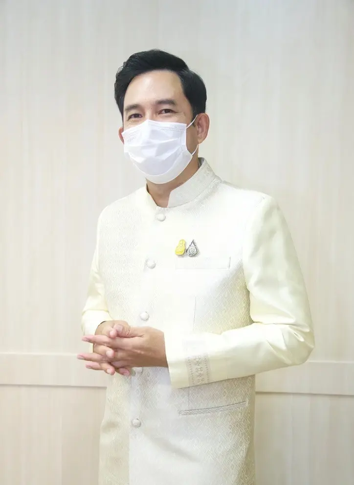 วธ.เผยผลโพล ประชาชนอยาก "สวดมนต์ข้ามปีที่วัด"
