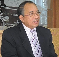 มนัส สร้อยพลอย