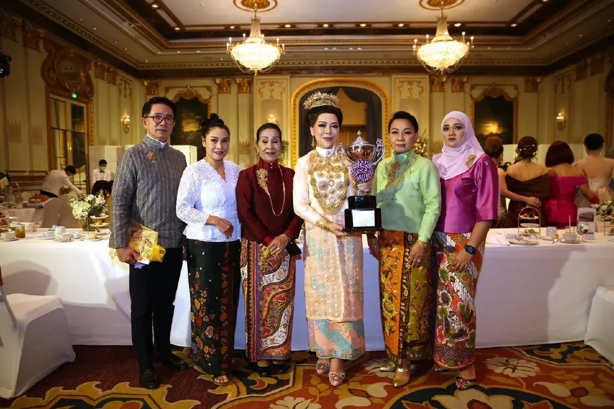 ทรงคุณค่ามอบรางวัลภาพออนไลน์นุ่งห่มผ้าไทย “ภาพเก่าเล่าเรื่อง ภูษาไทย”