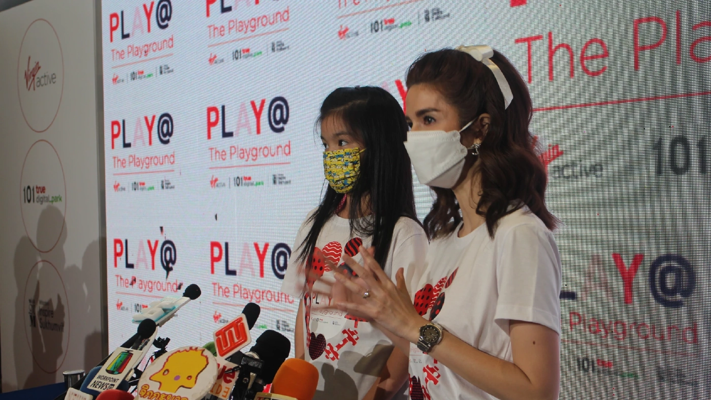 “โบว์ แวนด้า” ขอสอนลูกโดยใช้ความจริงเผย "น้องมะลิ" อยากเล่นละครเหมือนพ่อ