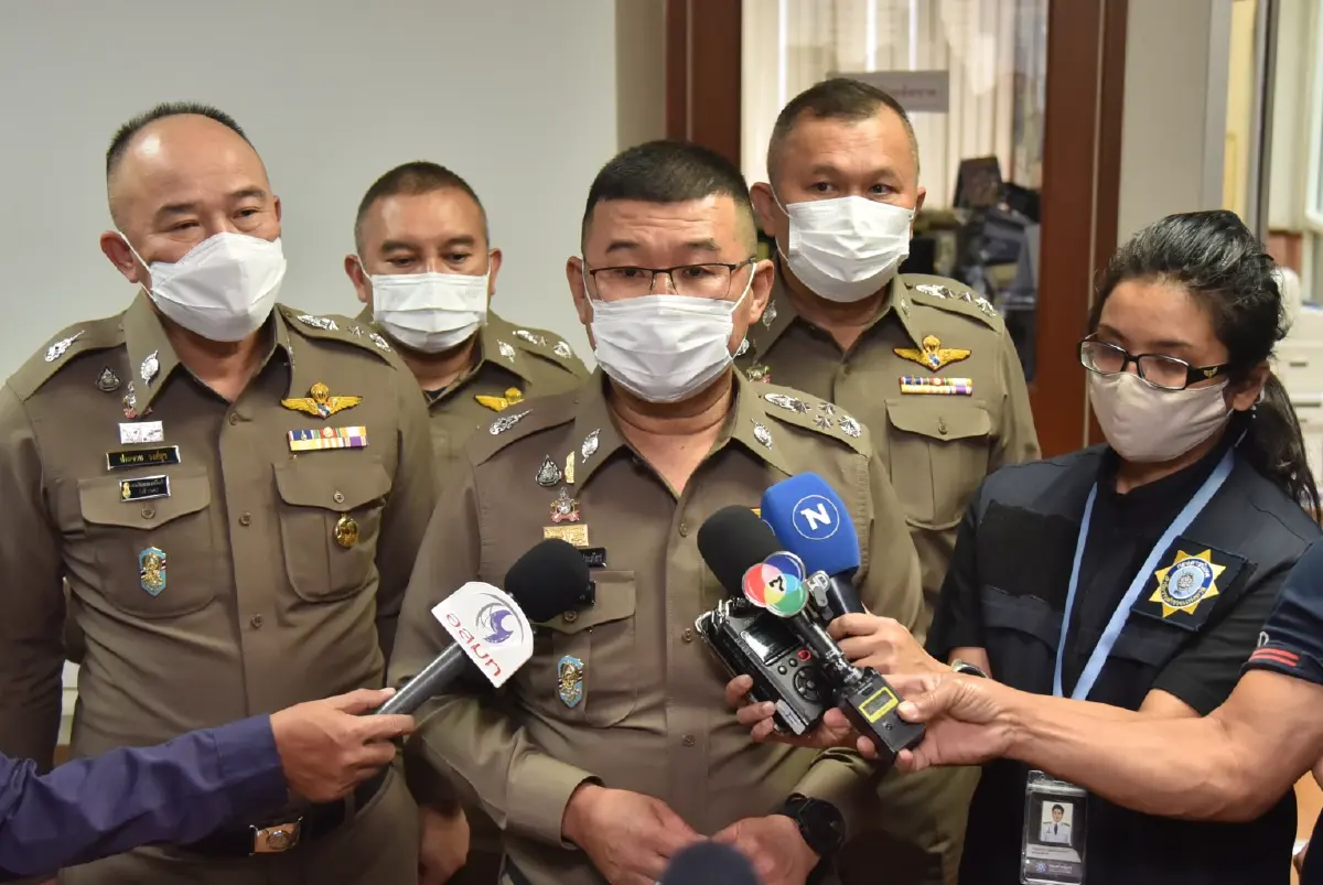 พล.ต.อ.ดำรงศักดิ์ กิตติประภัสร์ รองผู้บัญชาการตำรวจแห่งชาติ 
