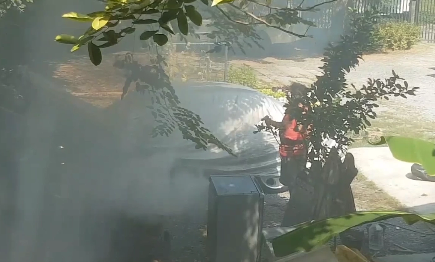 ประจาน "ร้านเวียดนาม" เผาขยะจงใจเป่าควันใส่เพื่อนบ้าน