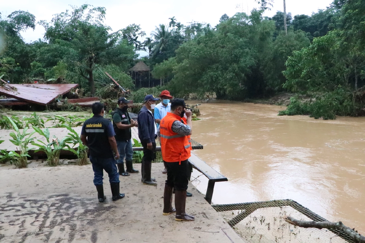 น้ำป่ารุนแรงสุดในรอบ 40 ปี ผู้ว่าฯพัทลุงเตือนที่ราบลุ่มระวังน้ำท่วม