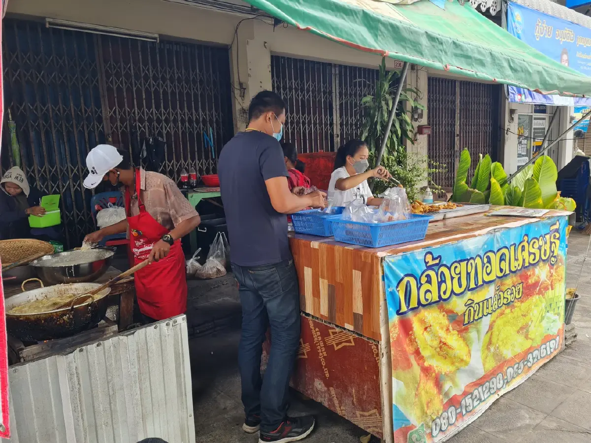 เปิดใจเจ้าของร้านกล้วยทอด หอบเหรียญ 1.2 แสนบ. ซื้อทองเป็นค่าสินสอด