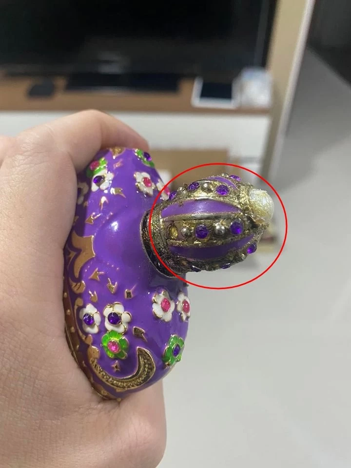 ลูกค้าเซ็งเปิดกลุ่มโละกล่องสุ่ม &quot;พิมรี่พาย&quot; เจอเครื่องสำอางหมดอายุ-น้ำหอมขวดเยิน