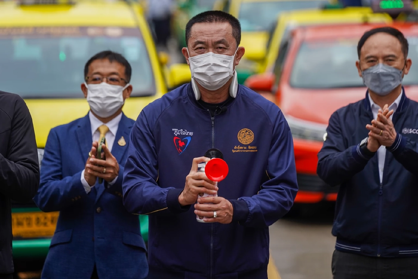 เปิดฉายารัฐบาลได้ชื่อ "ยื้อยุทธ์" ส่วนนายกฯ เป็น "ชำรุดยุทธ์โทรม"