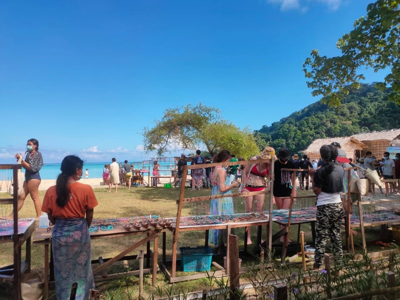 ทดลองเปิดเที่ยวหมู่บ้านมอแกนผ่านฉลุย