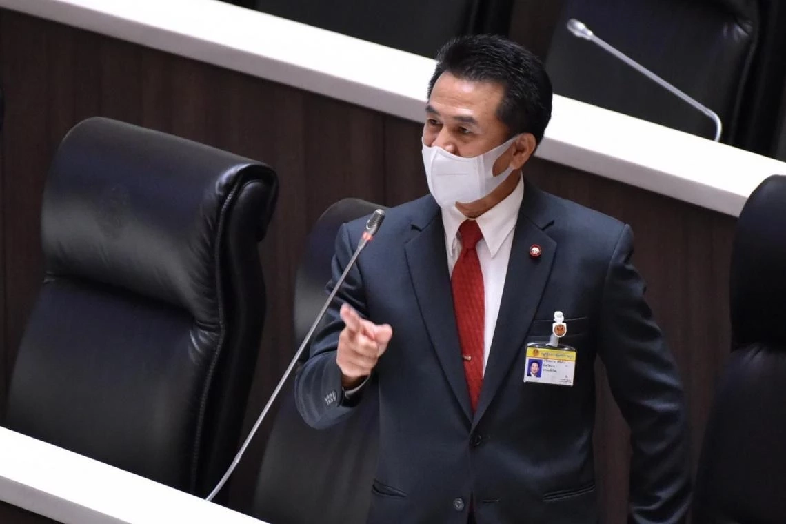 "เพื่อไทย"ไม่ห่วง ก้าวไกลส่ง "เพชร กรุณพล"ลงเลือกตั้งซ่อมเขตหลักสี่