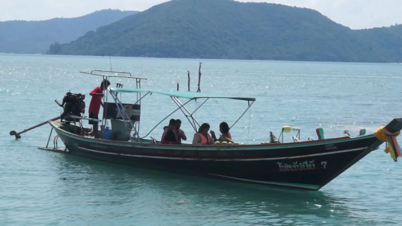 พบคราบน้ำมันกลางทะเลสมุย คาดมาจากเรือสินค้าที่จม