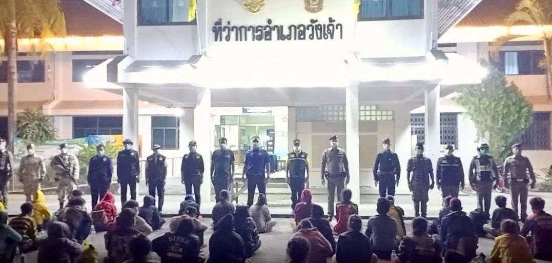 กะเหรี่ยง-เมียนมา สู้รบสงบเข้าวันที่ 3 โรงเรียนเปิดได้ปกติ