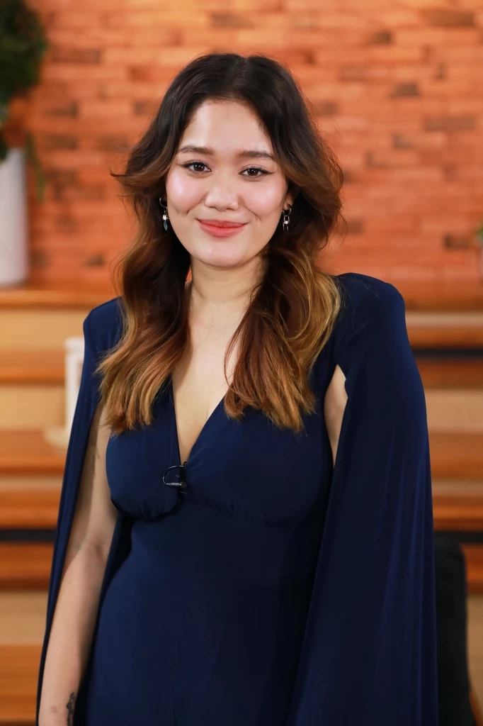 "บอม เปล่งพานิช" กับชีวิตที่ถูกเปรียบเทียบ ทำไมไม่สวยเหมือนแม่ "นก สินจัย"