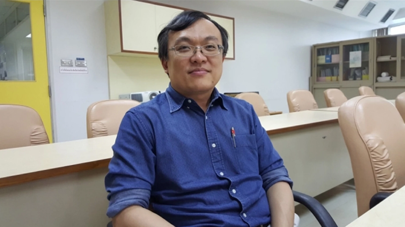 "หมอธีระ" ชี้ หลังกลางเดือน ม.ค. ตัวเลขผู้ติดเชื้อมีแนวโน้มสูงขึ้น