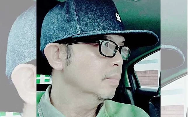 “อัษฎางค์”โพสต์ ตายายเก็บเห็ด-ธนาธรฉีดวัคซีน อ่านหนังสือให้เกิน 8 บรรทัด