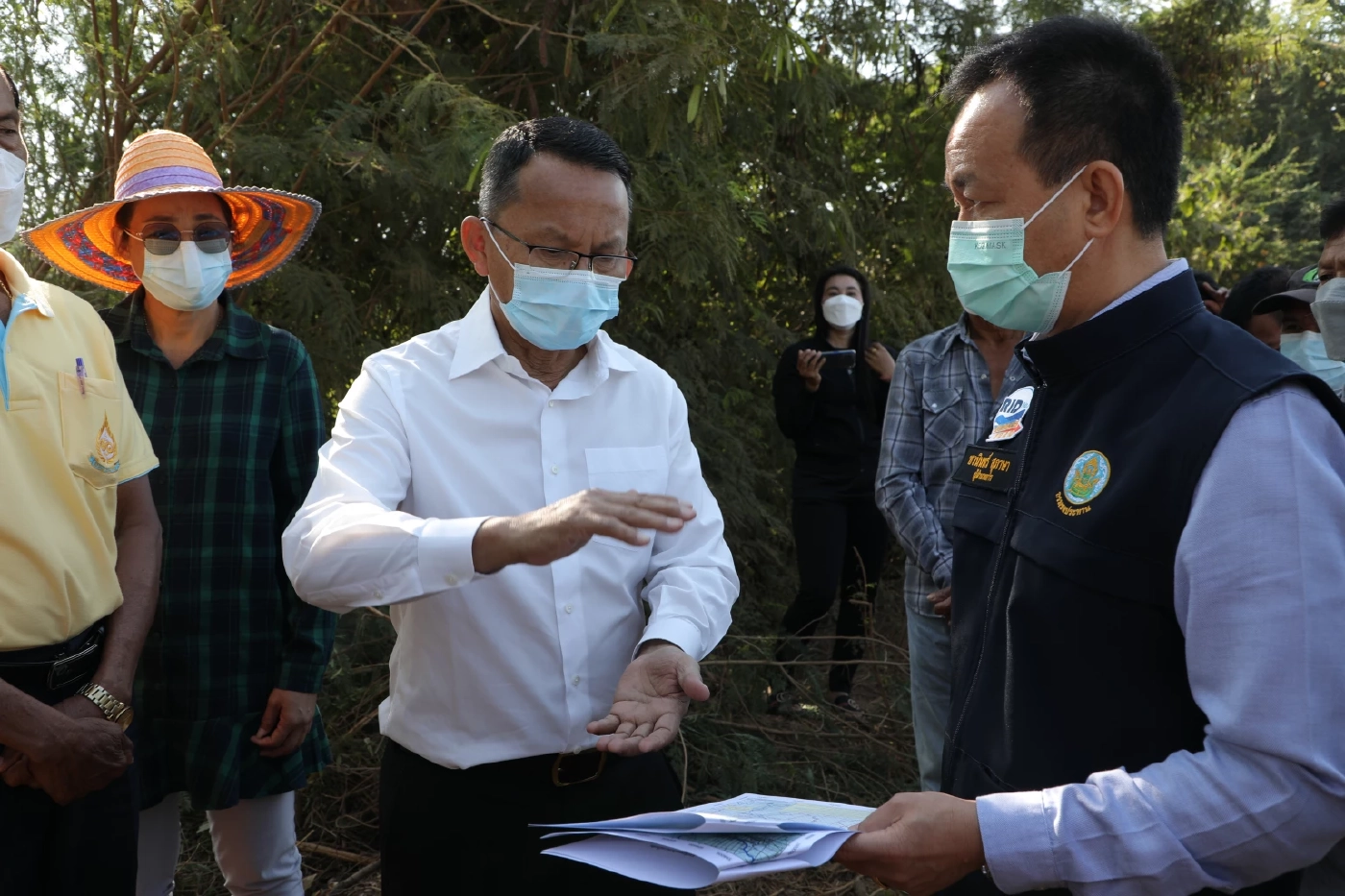 "สมศักดิ์"ลุยสุโขทัย สำรวจโครงการสร้างประตูระบายน้ำ ช่วยเกษตรกร