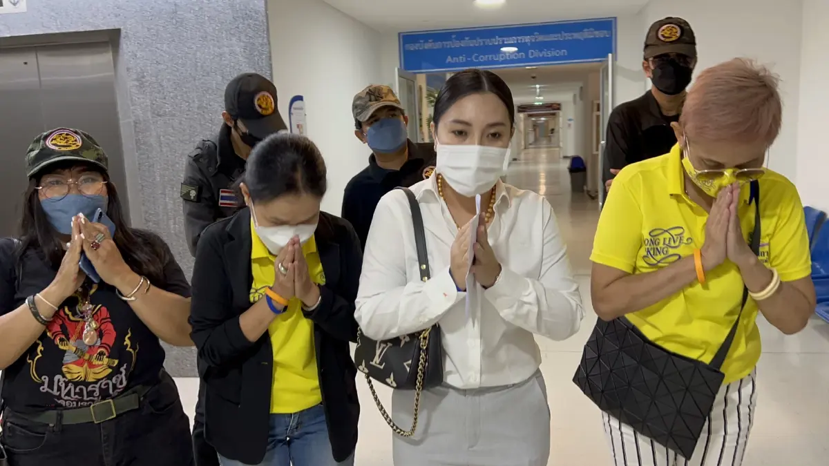 “กองทัพมินเนี่ยนและเครือข่าย” ร้อง “ปอท.” เอาผิดโพสต์โซเชียลหมิ่นสถาบันฯ