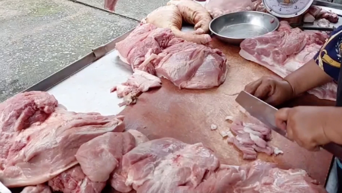 "จุรินทร์" สั่งห้ามส่งหมูเป็นการชั่วคราว 3 เดือน