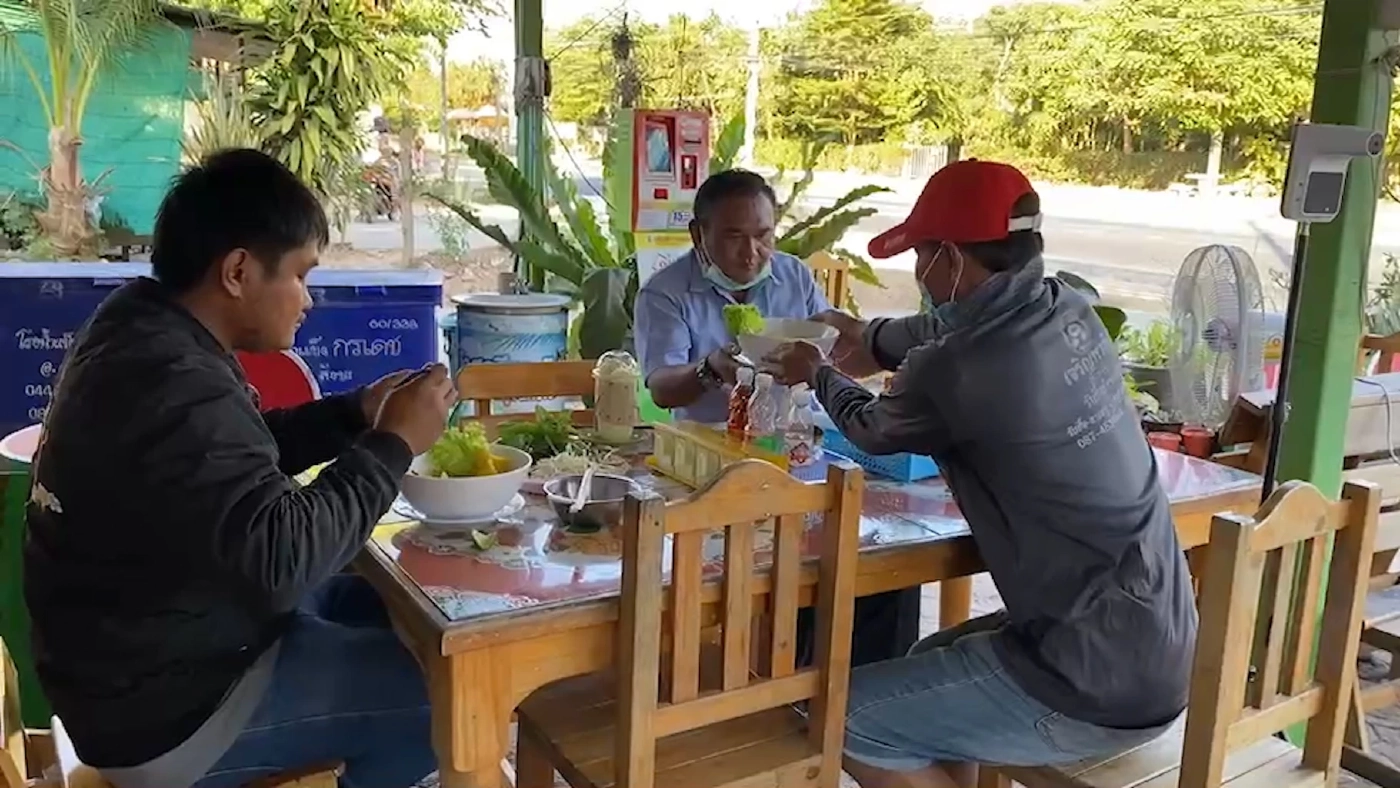 คิดค้นสูตร ‘ไอศกรีม-ก๋วยเตี๋ยว‘ สร้างอาชีพเสริม