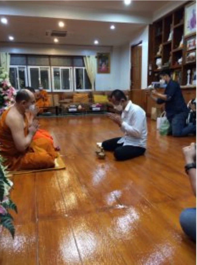 “พระมหาสมพงษ์” สึกแล้ว ปิดตำนาน 3 พระนักเทศน์ชื่อดังแห่งวัดสร้อยทอง