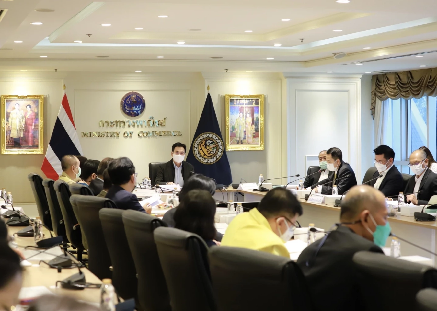 "จุรินทร์" สั่งห้ามส่งหมูเป็นการชั่วคราว 3 เดือน