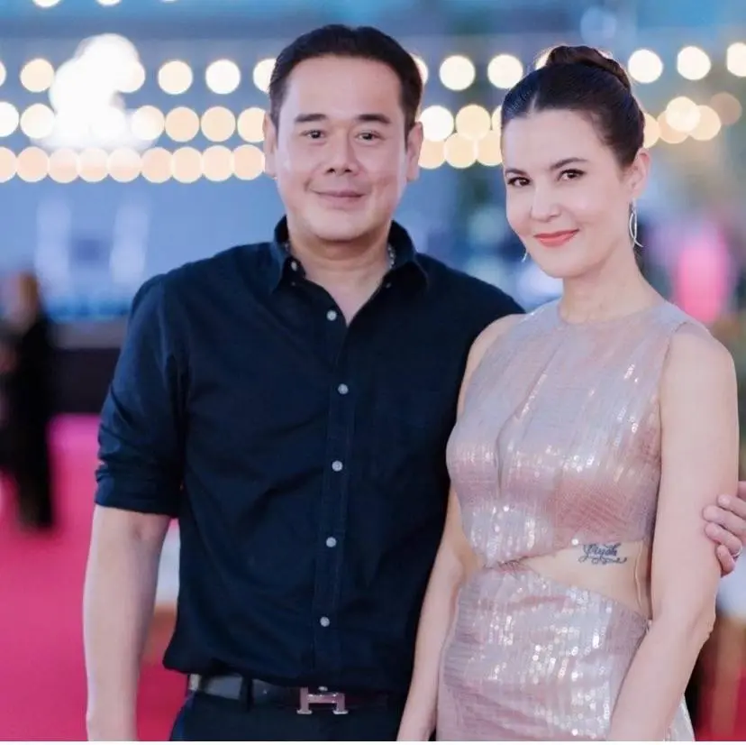 "เป๊ก สัณณ์ชัย" เปย์หนักให้อั่งเปา ธัญญ่าและน้องลียา นับสิบล้าน!!