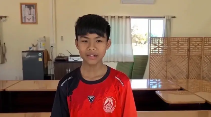 “ตูน บอดี้สแลม” ควักเงินส่วนตัวสานฝัน “น้องมาร์ช” สร้างบ้านหลังใหม่