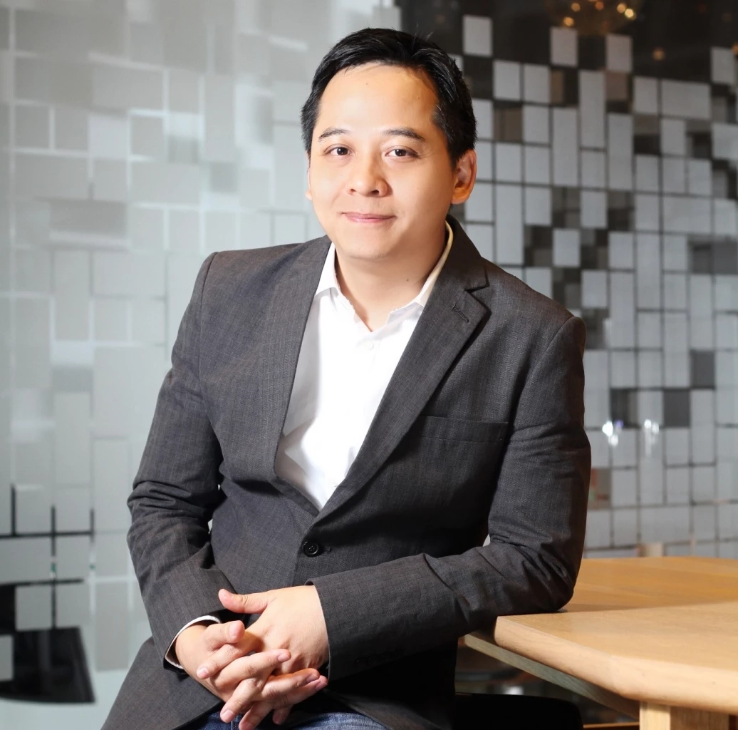 นายวีระพล บดีรัฐ