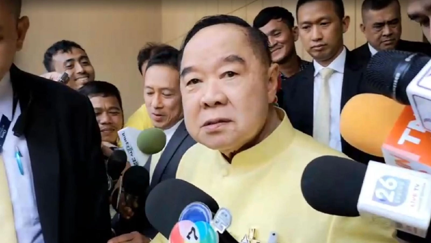 พล.อ.ประวิตร วงษ์สุวรรณ รองนายกรัฐมนตรี ในฐานะหัวหน้าพรรคพลังประชารัฐ