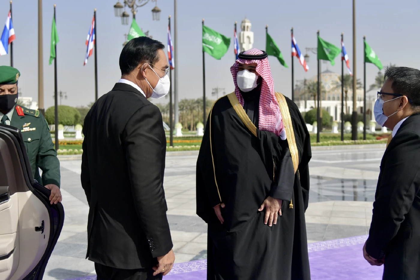 สื่อตีใหญ่ซาอุฯ ตีข่าว  บิ๊กตู่  เยือนฟื้นความสัมพันธ์ เตรียมตั้งฑูตรอบ 30 ปี