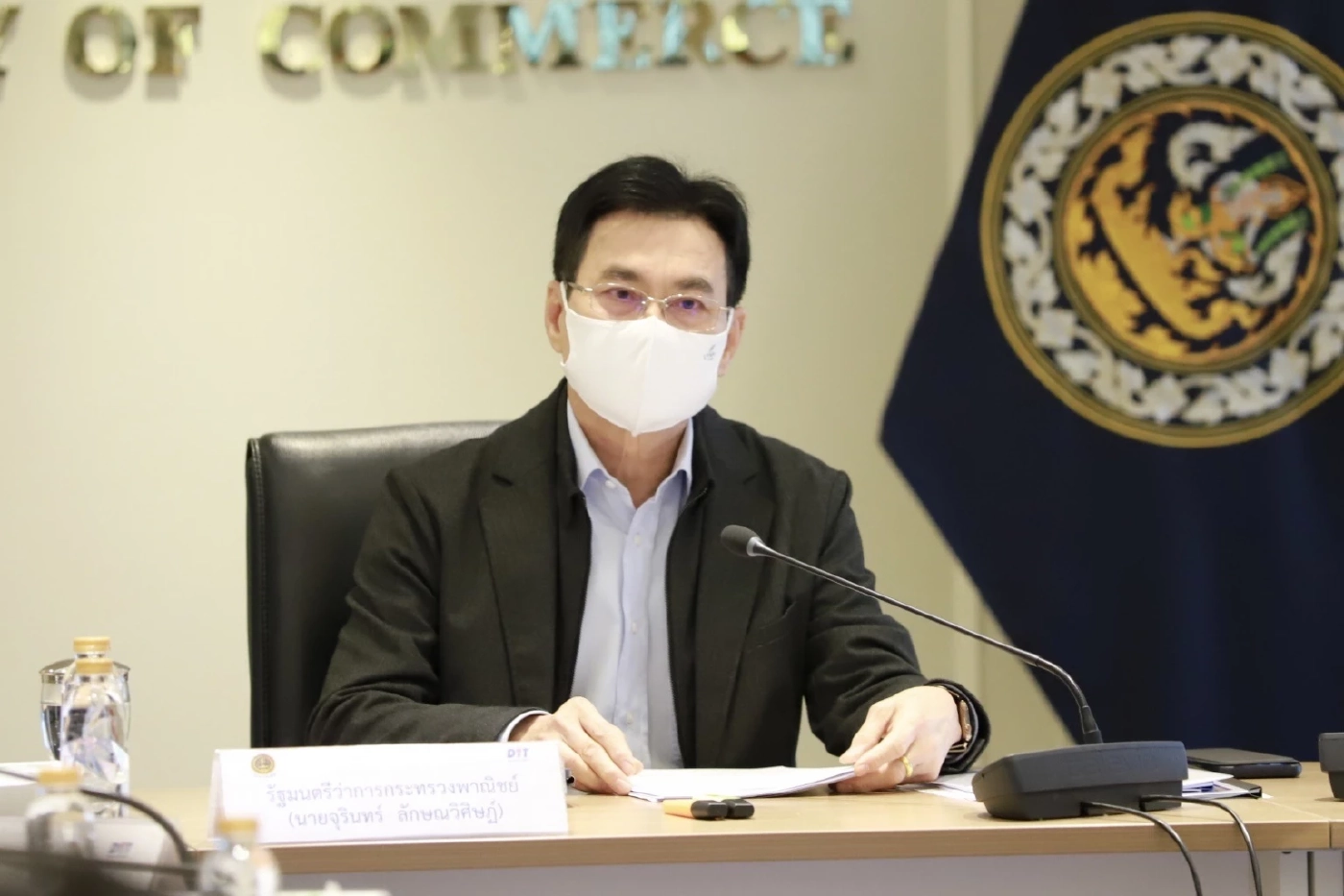 "จุรินทร์" สั่งห้ามส่งหมูเป็นการชั่วคราว 3 เดือน