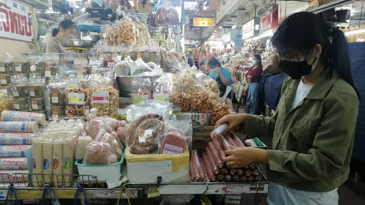 “แหนม-ไส้อั่ว”กาดหลวง-ราคาพุ่งตามราคาหมูแพง