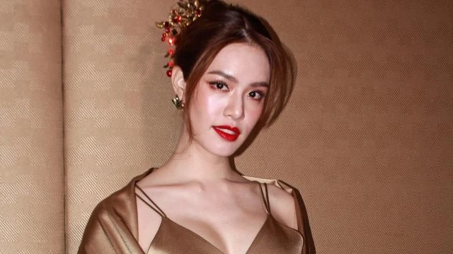 “แกรนด์ เดอะสตาร์”  ซับน้ำตาเล่าปมในใจกับชีวิตที่ถูกเปรียบเทียบ