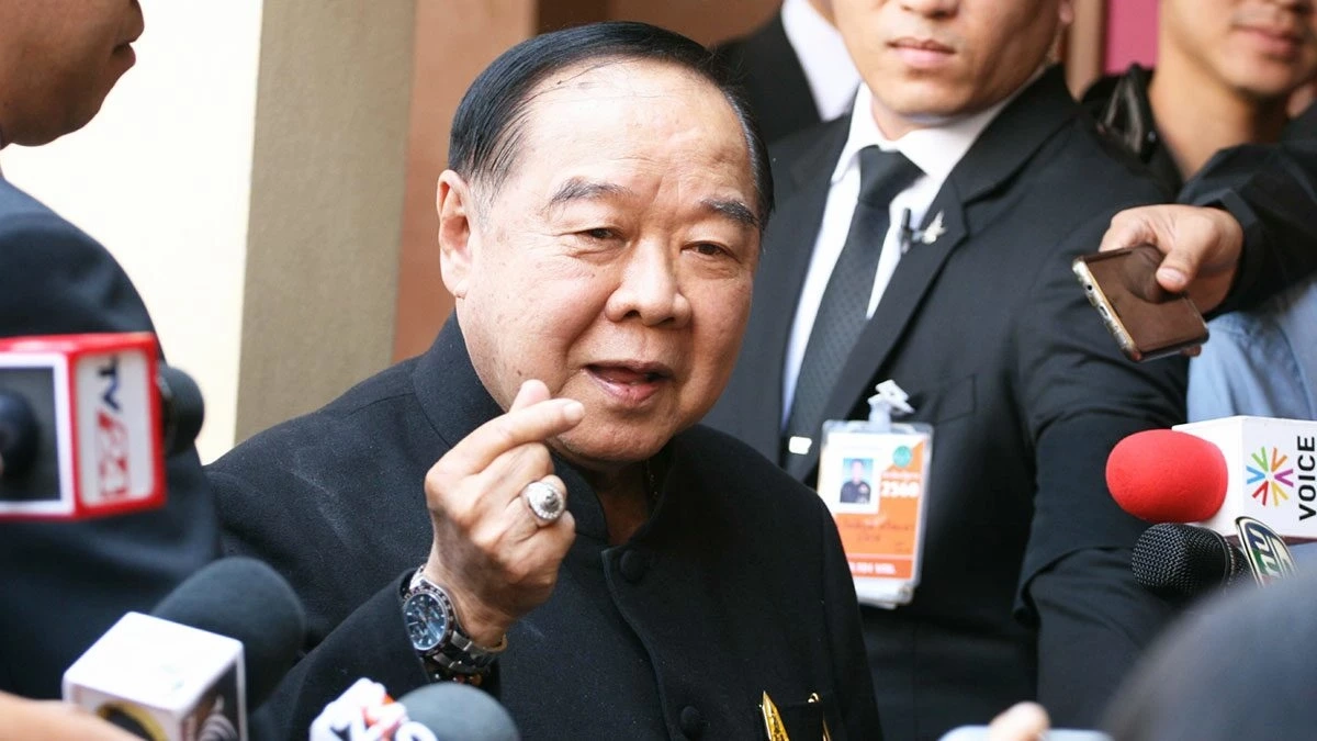 พล.อ.ประวิตร วงษ์สุวรรณ รองนายกรัฐมนตรี และหัวหน้าพรรคพลังประชารัฐ 