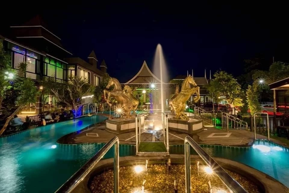 "แม็ค รักแท้ ไทยนิยม" อดีตนักร้องลูกทุ่งดังประกาศขายบ้าน 100 ล้าน