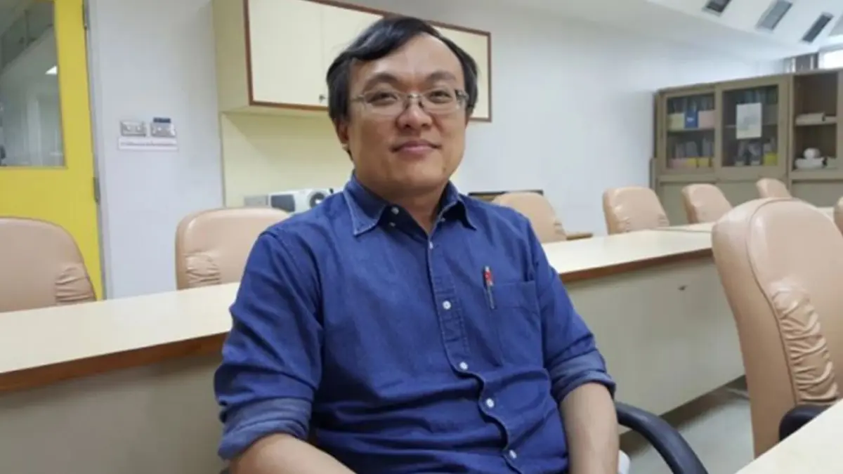 "หมอธีระ" เผยงานวิจัยพบอาการตึงเครียด งุนงง จาก Long COVID