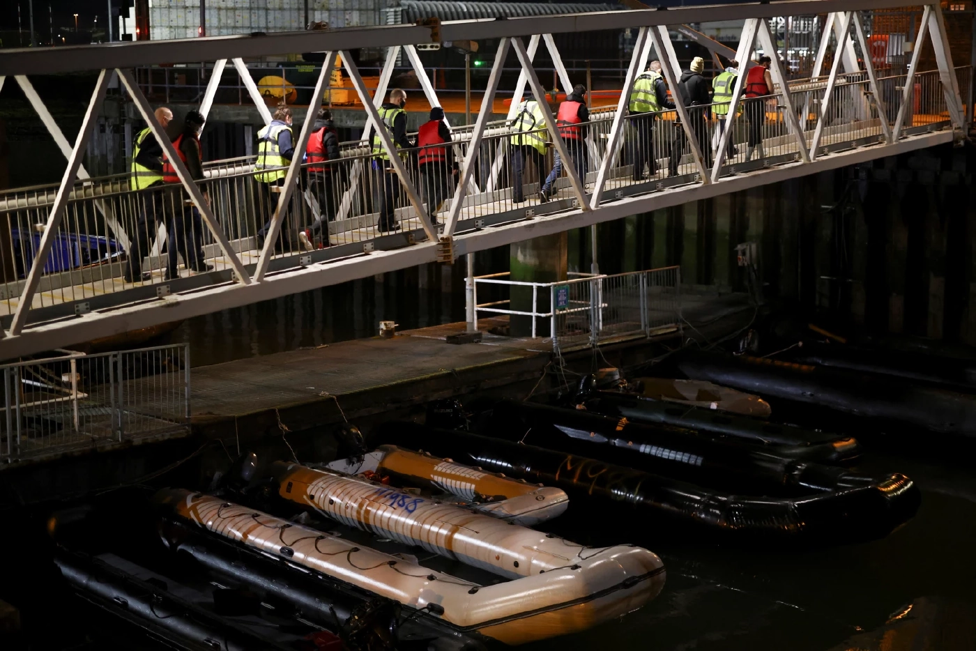 อังกฤษเตรียมรับมือแรงงานลาป่วยค่อนประเทศ เหตุเพราะติดโควิด